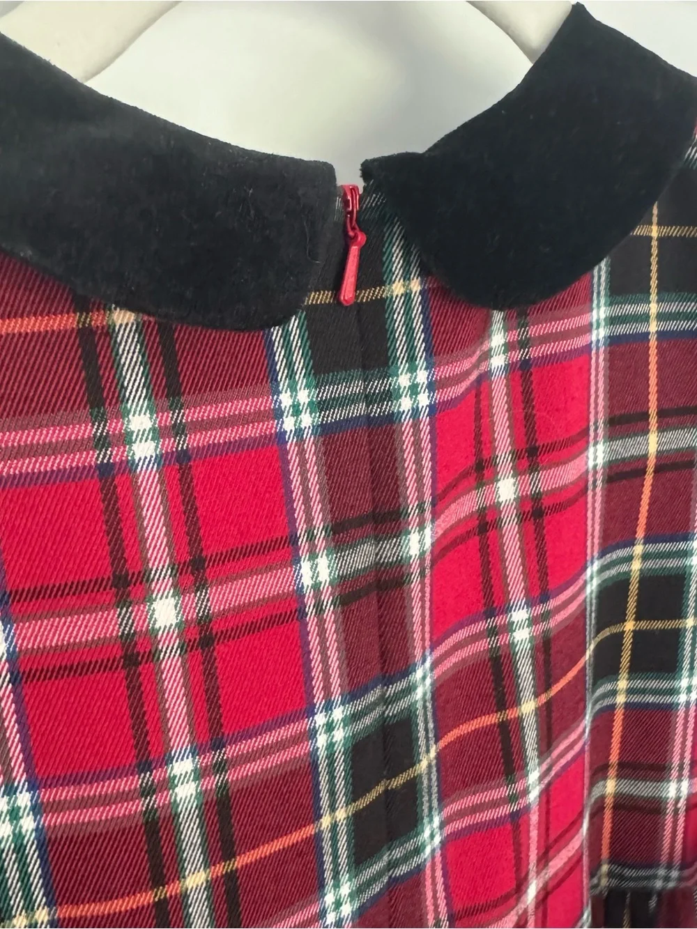 HANNA ANDERSSON 130 Dress, Red Plaid, Smocked, Black Velvet  8 holiday Christmas